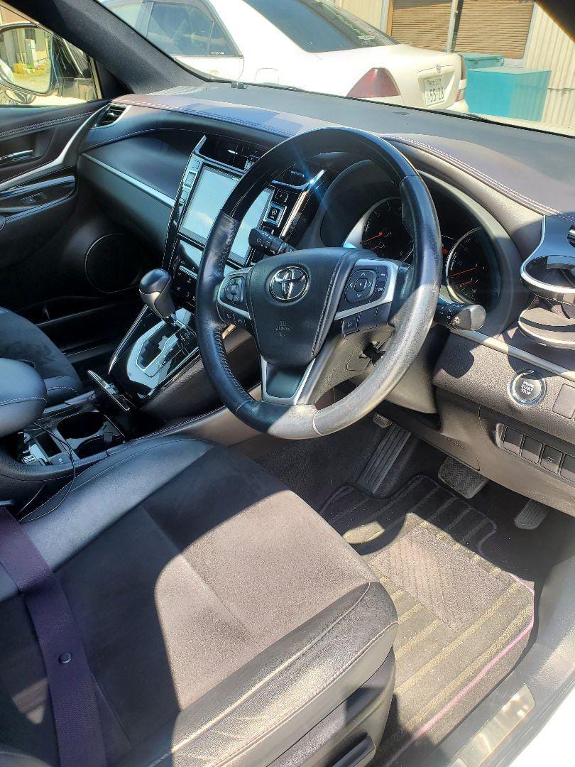 Toyota Harrier 2015